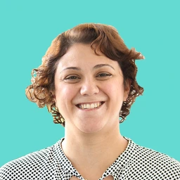 Portrait Zeina Nicola 2000x2000 Cyan