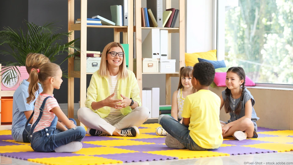 [Translate to German:] The Helmholtz Munich daycare center offers employees the opportunity to have their children from the age of eight weeks until they start school looked after by educational specialists.