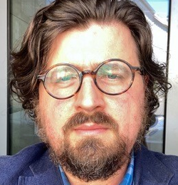 Proyer_Rene headshot 2024