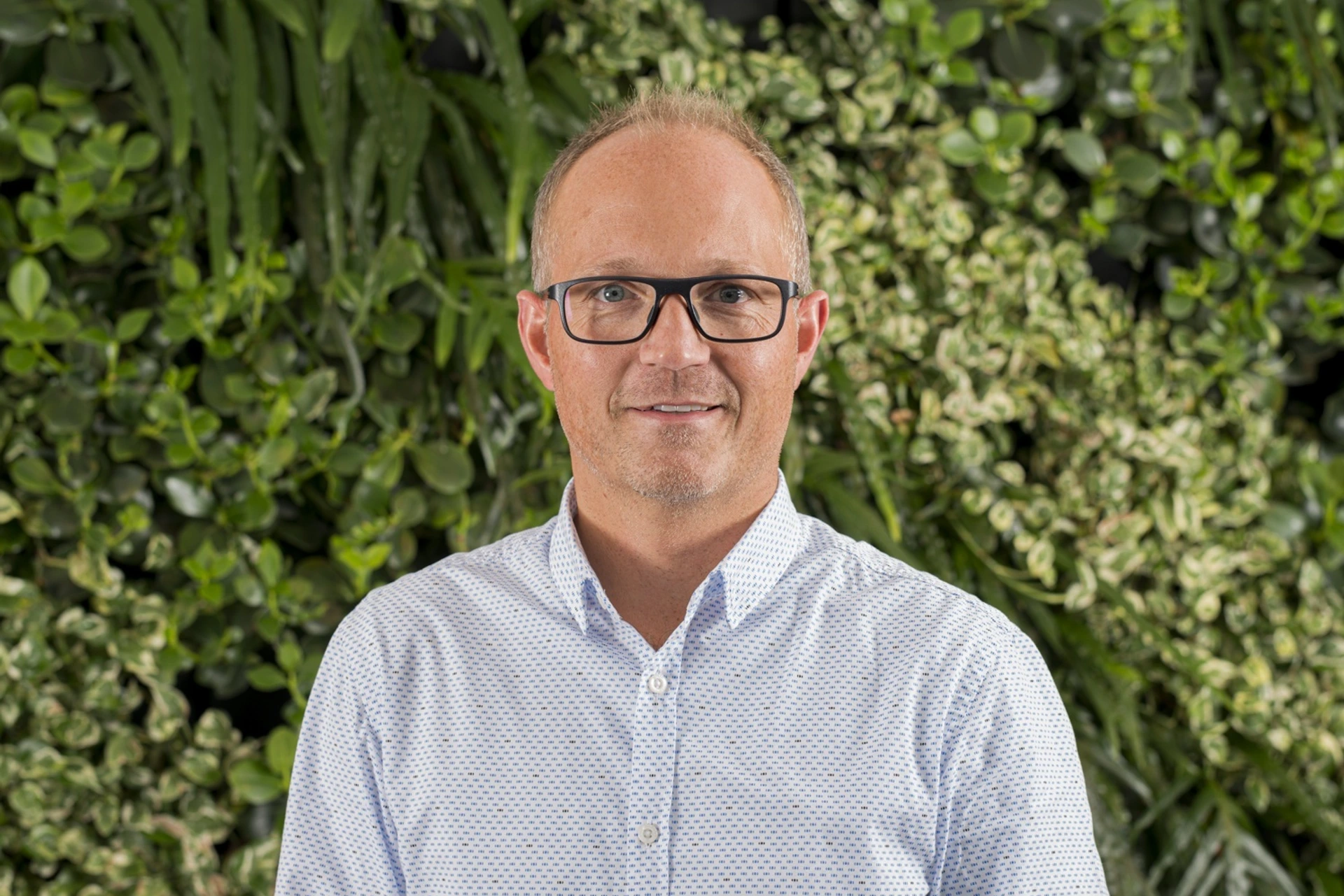 Rene Lund ist dänischer Unternehmer und einer der Pioniere auf dem Gebiet des grünen Büros.