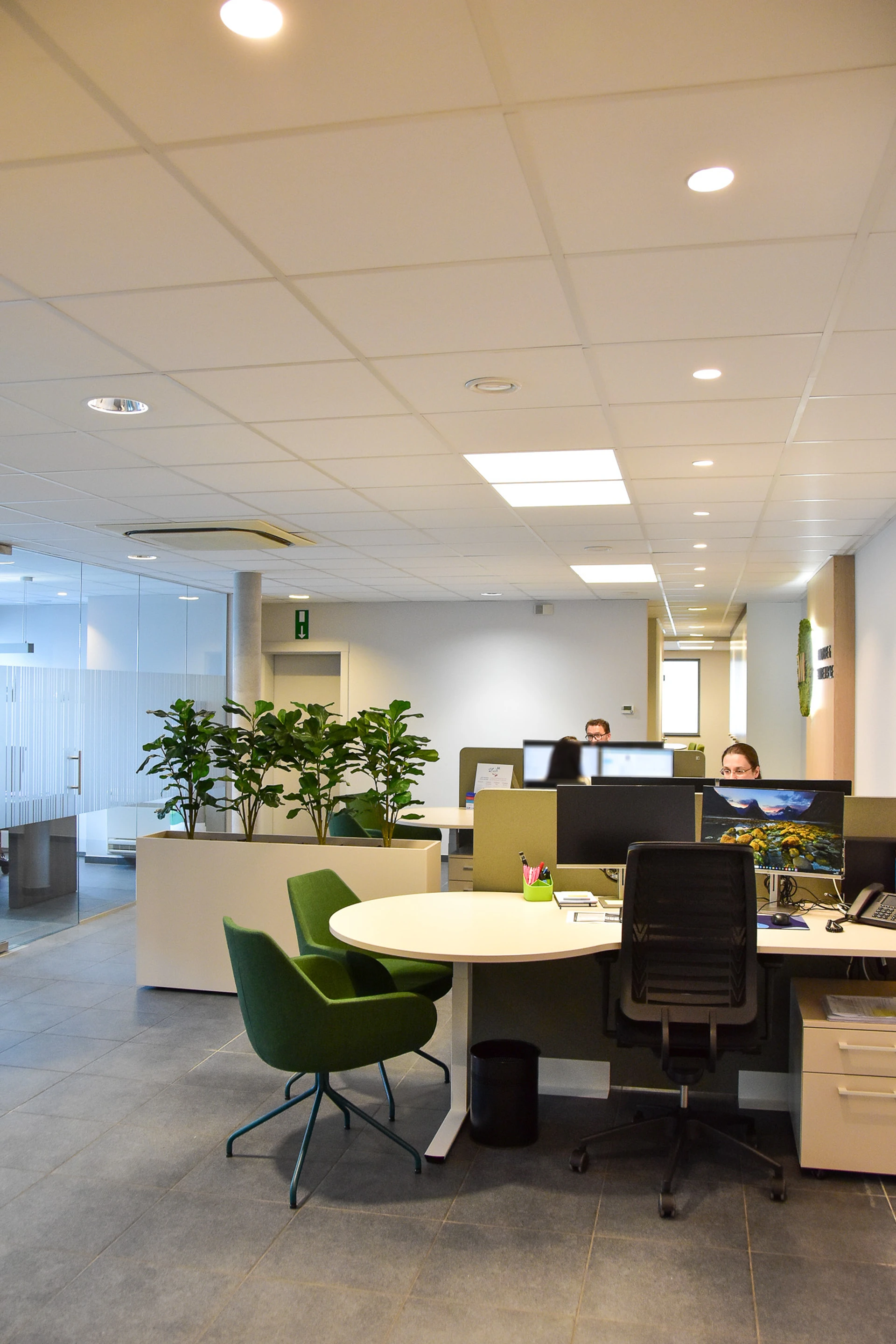 Kantoorrenovatie bij Deblaere & Vande Maele - Referentie Loff Kantoorinrichting (12) (1)