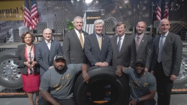 Neues Reifenwerk in Mississippi - Gruppenbild