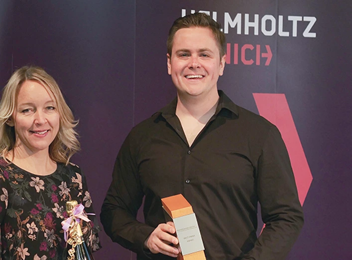 Best Paper Award Adrian Fischer