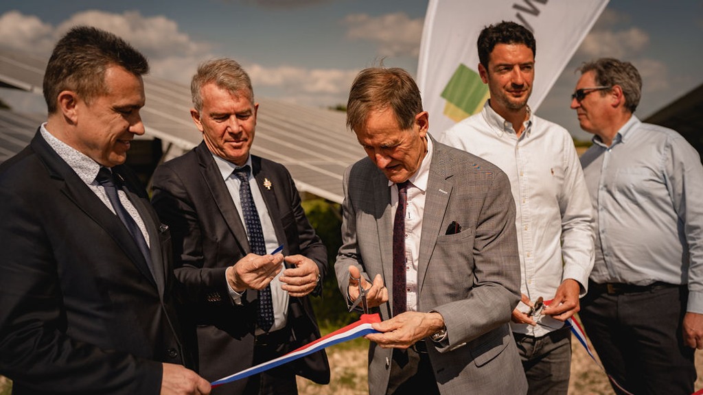 Inauguration du parc solaire de Fontenet 2