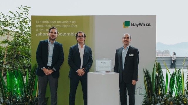 Solar Trade Center Opening in Medellín