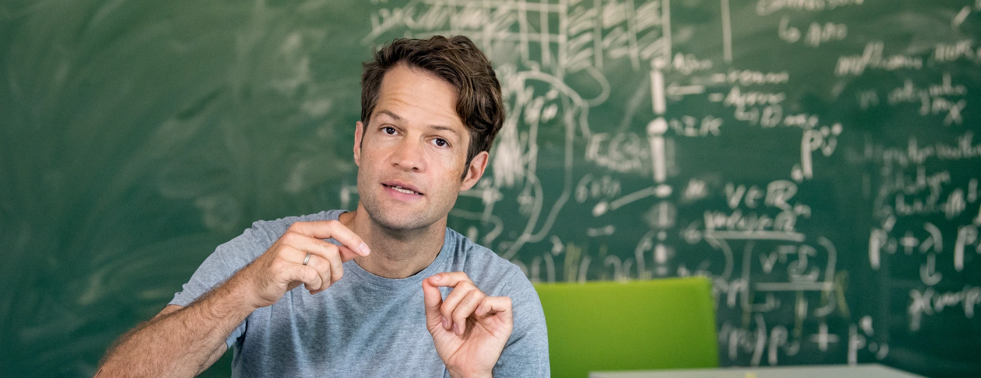 Porträt: Prof. Fabian Theis