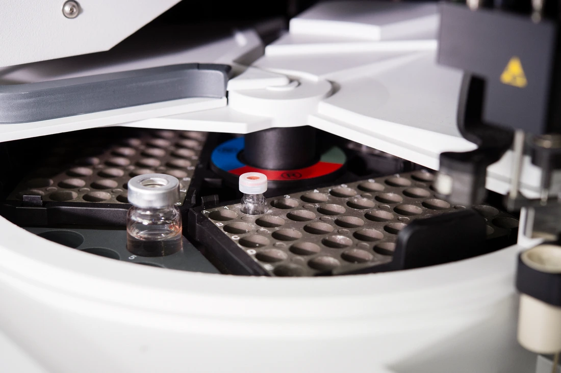 Lab Heidemannstrasse Massenspektometer Sample