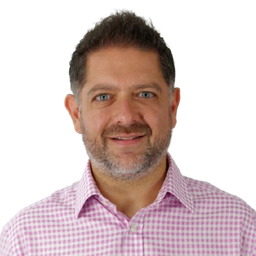 Porträt_Kamyar_Hadian-freigestellt