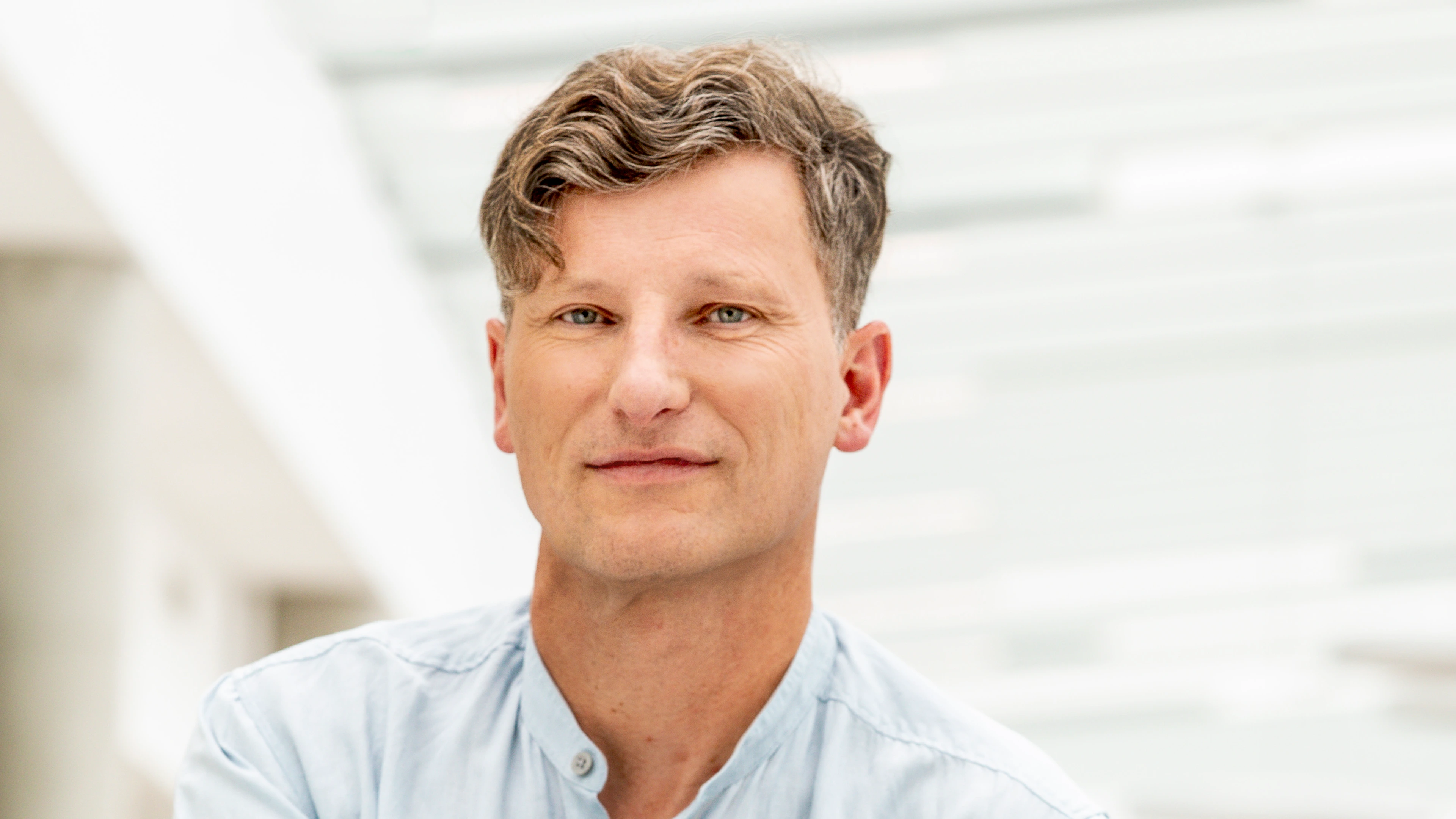 Porträt Marcus Conrad
Hochformat
Background: HDC Indoor