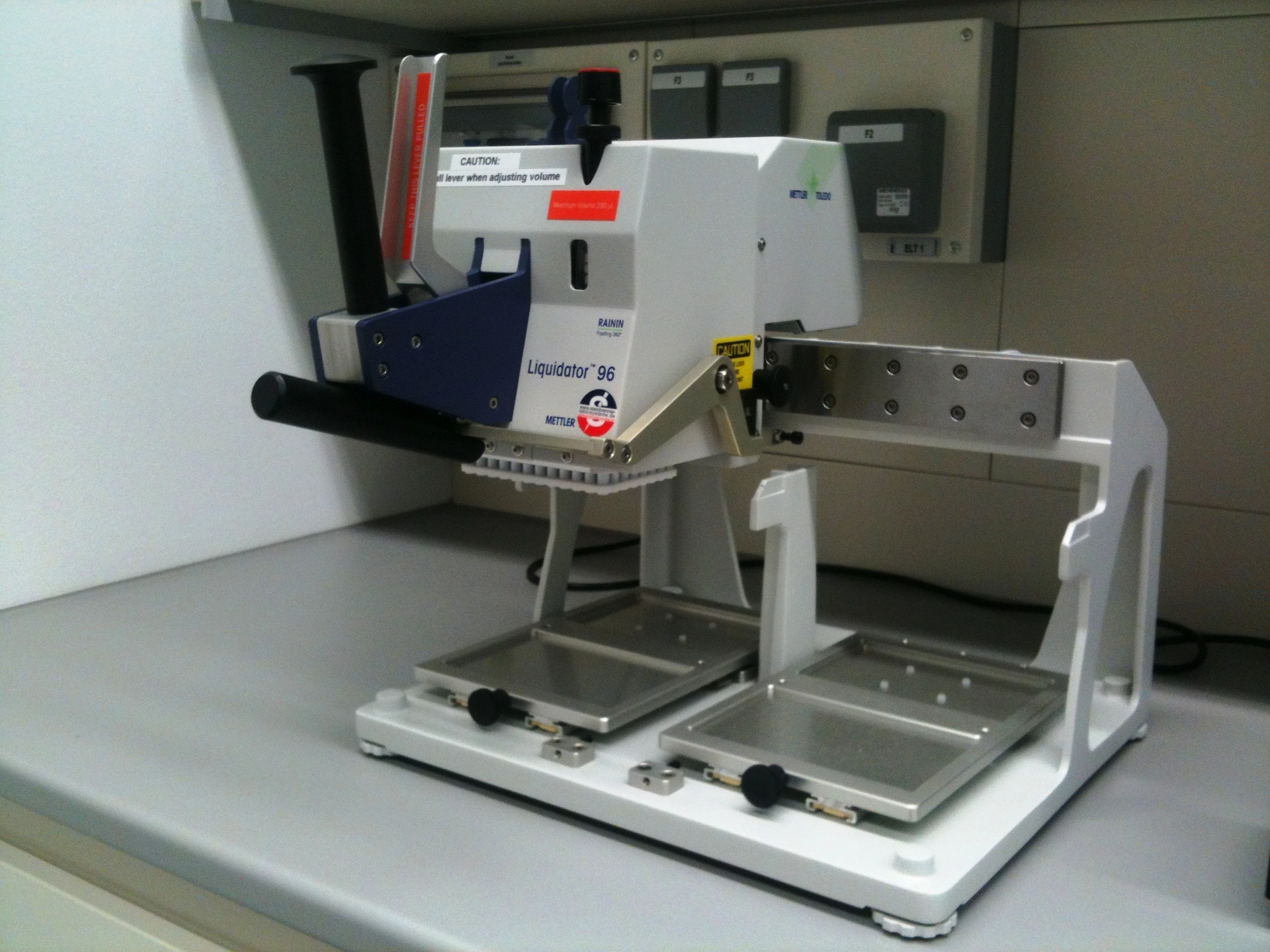 LIQUIDATOR Liquid Handling Device