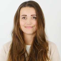 Porträt Emily Schardey