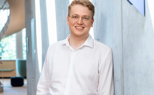 Porträt von Steffen Schneider
