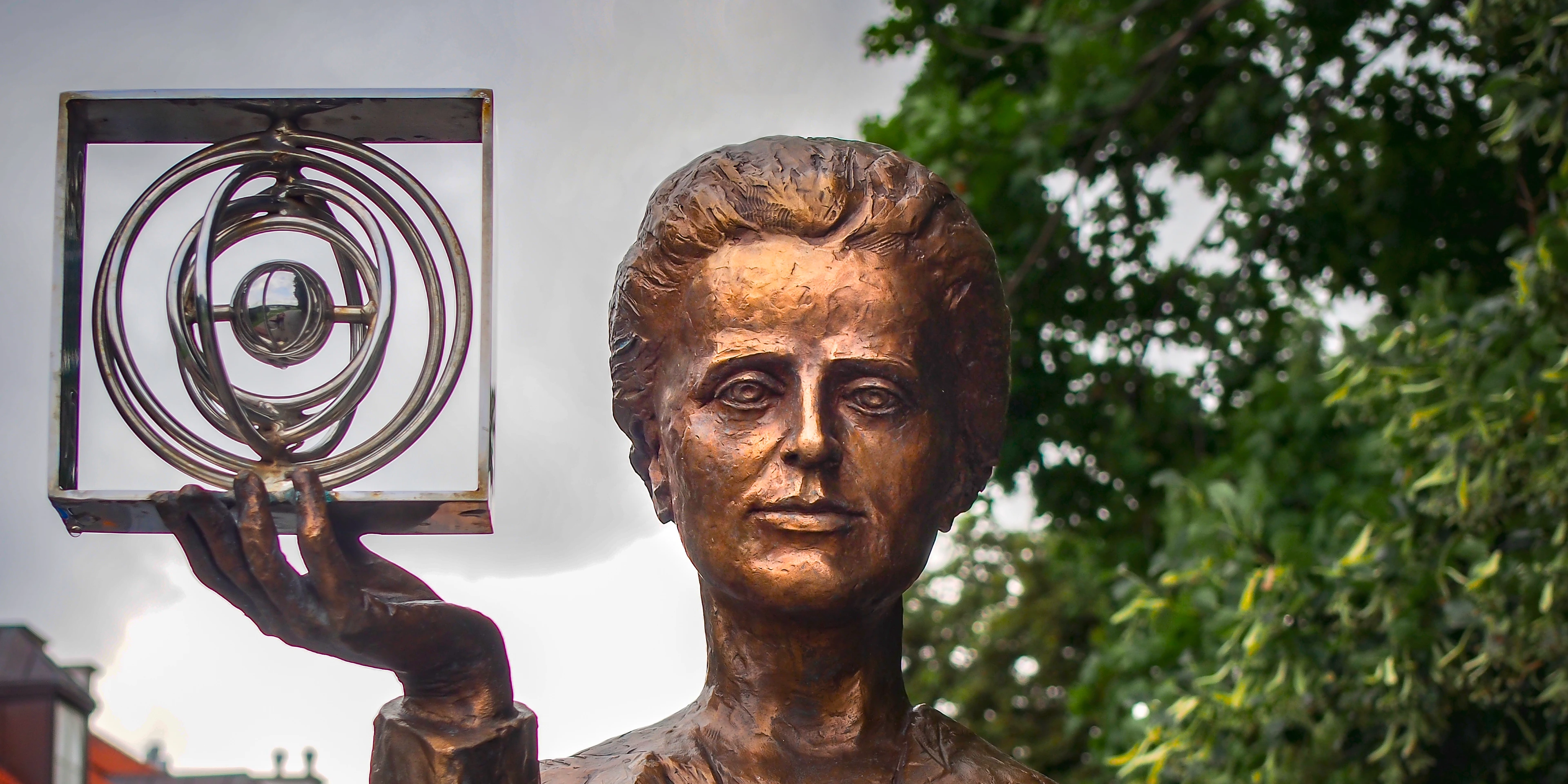 Marie Curie Statue