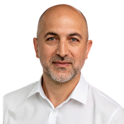 Portraet-Ali-Oender-Yildirim_freigestellt