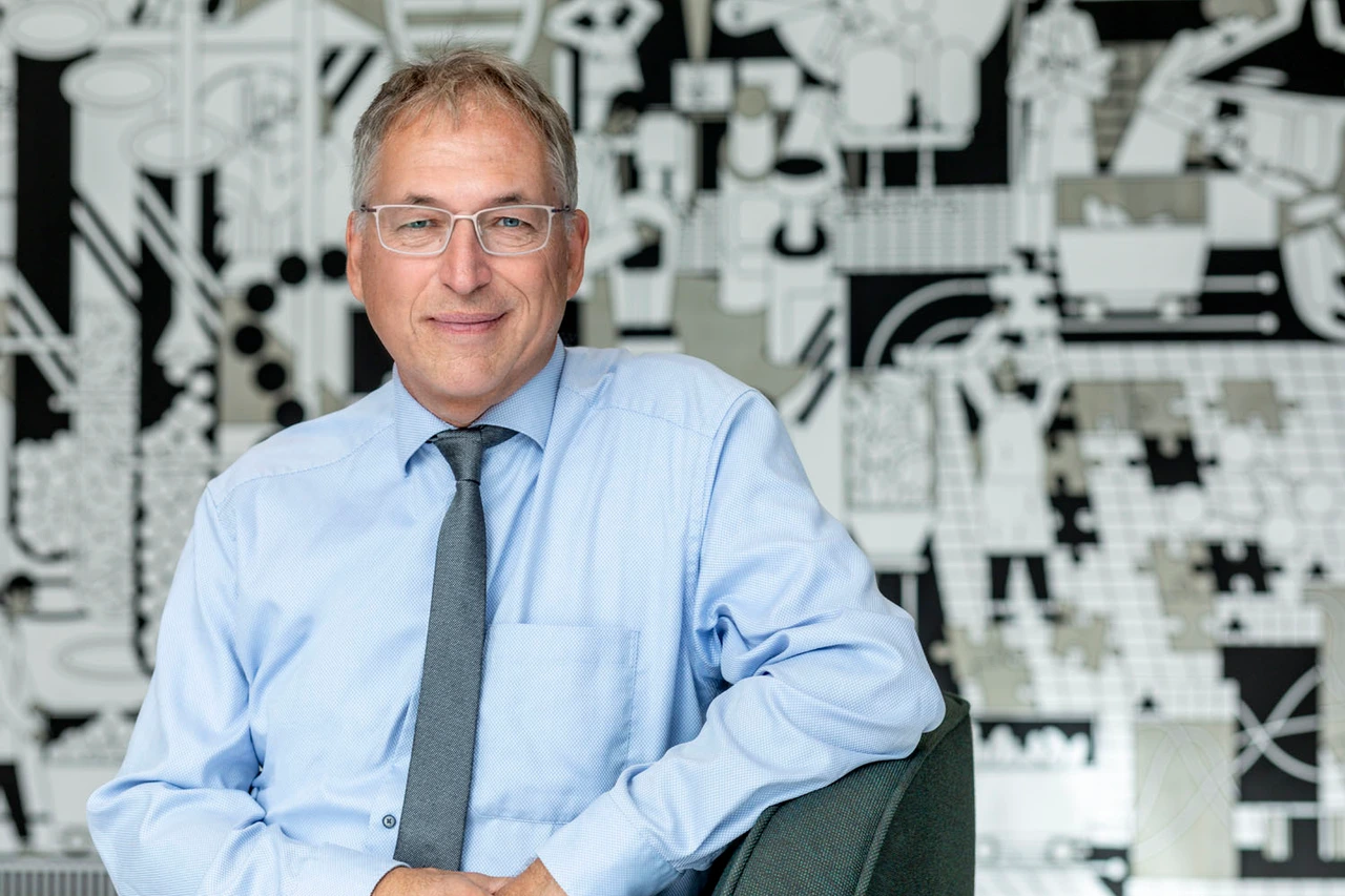 Director Michael Frieser